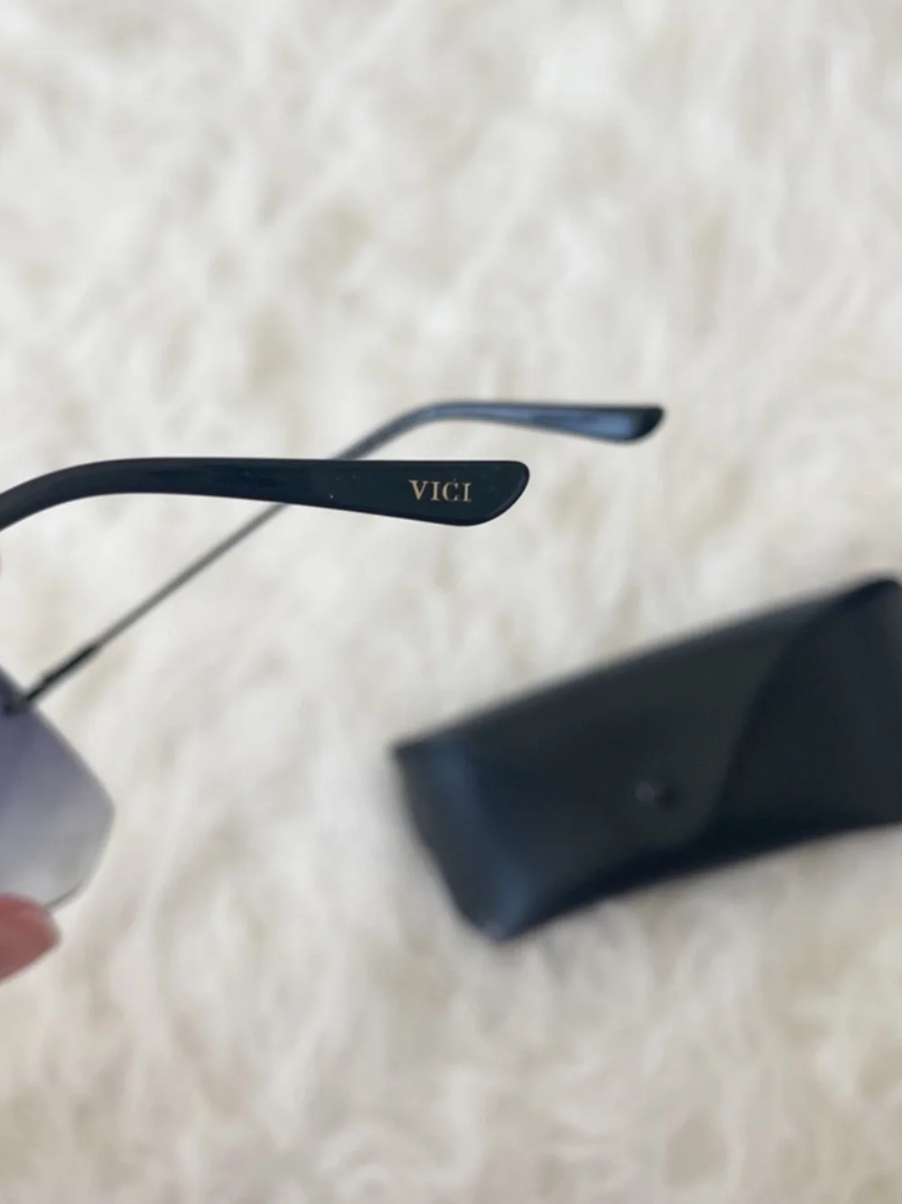 Diff sunglasses from VICI/DIFF collection